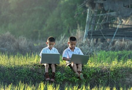 AuroraPH Brings Solar Power, Internet To Remote Schools
