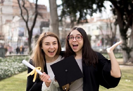 University of Sheffield to offer UG scholarships 