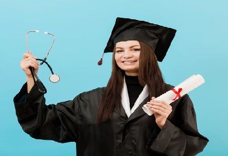 Cuba To Offer Full Medical Scholarships To Vietnamese Students